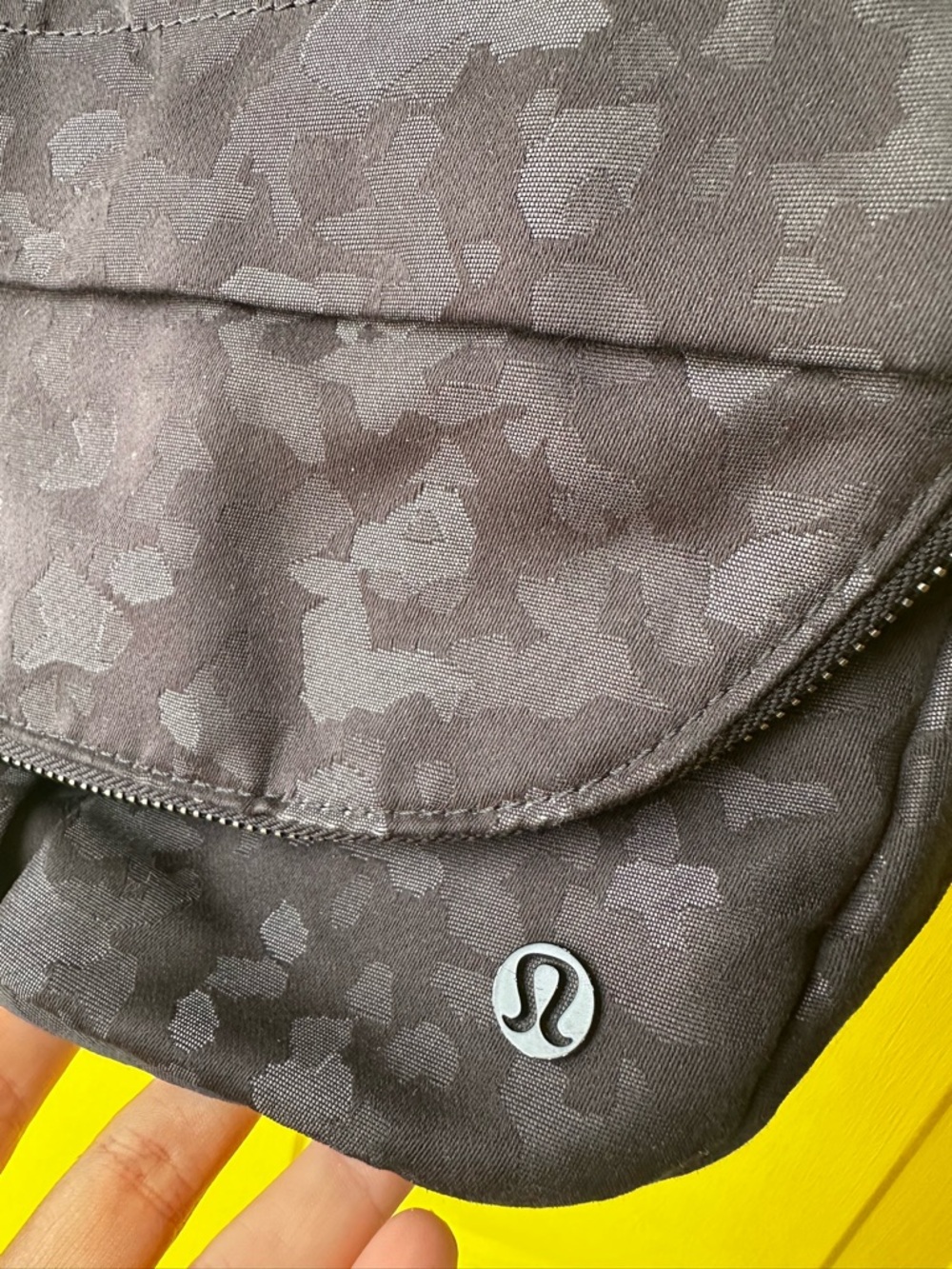 lululemon athletica Festival Crossbody Bag